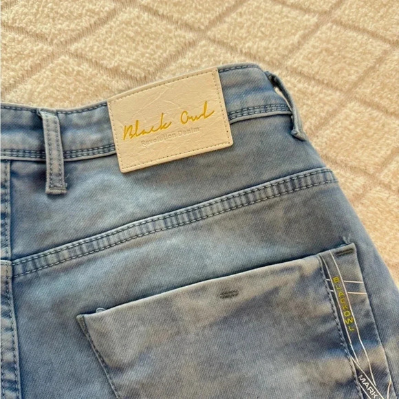 Black owl, designer jeans, size 32 light wash denim - Picture 12 of 13